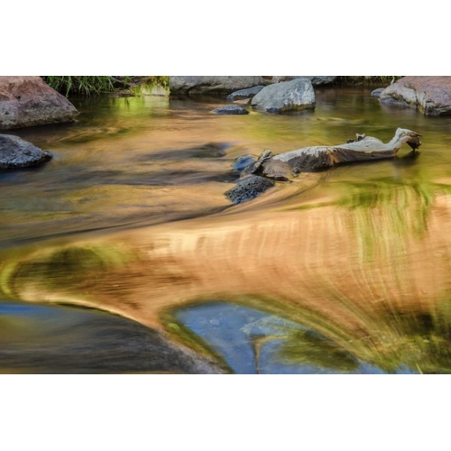 USA, Arizona, Sedona Autumn reflections on water